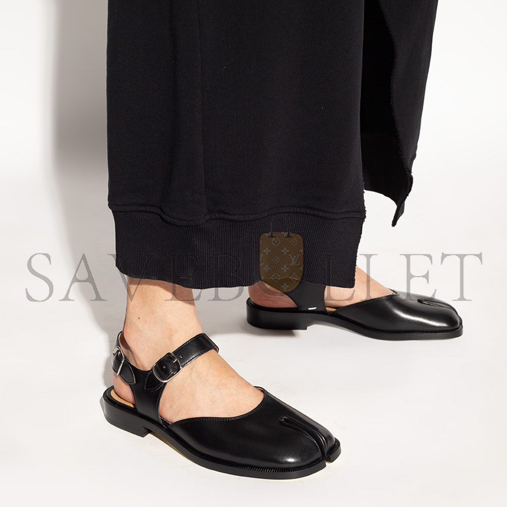 ma*s*n Ma*i*la black leather sandals with tabi toe s58wp0249